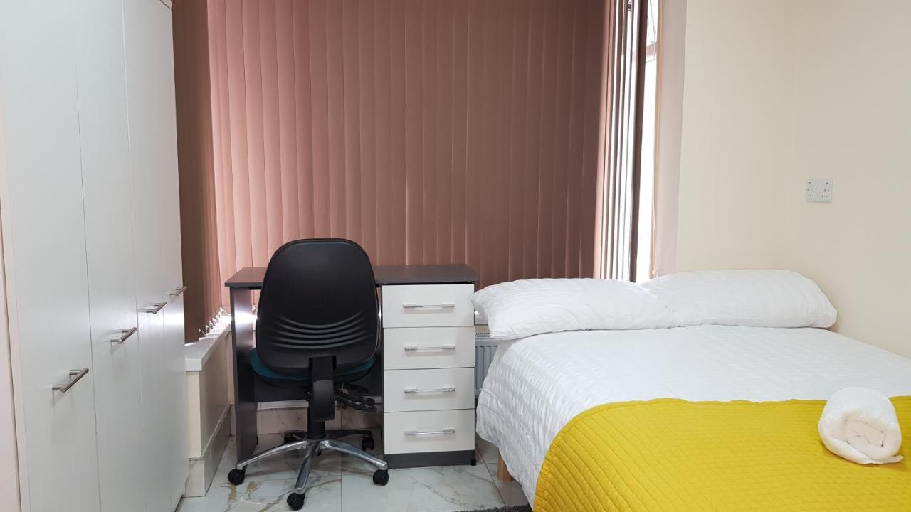 Double Ensuite Rooms Near City Centre バーミンガム エクステリア 写真