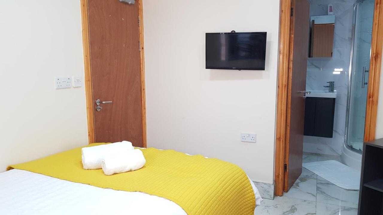 Double Ensuite Rooms Near City Centre バーミンガム エクステリア 写真