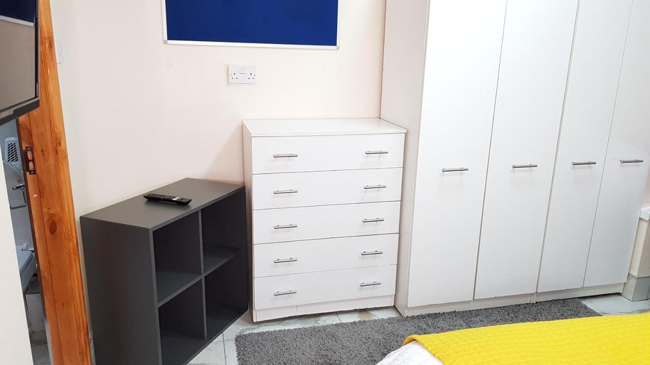 Double Ensuite Rooms Near City Centre バーミンガム エクステリア 写真