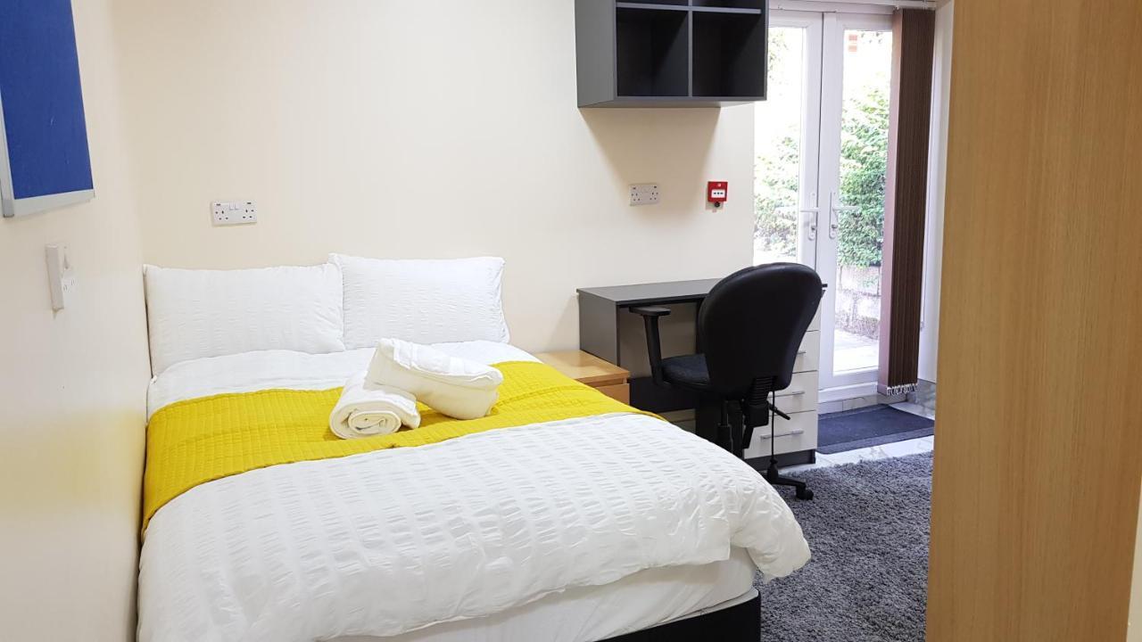 Double Ensuite Rooms Near City Centre バーミンガム エクステリア 写真