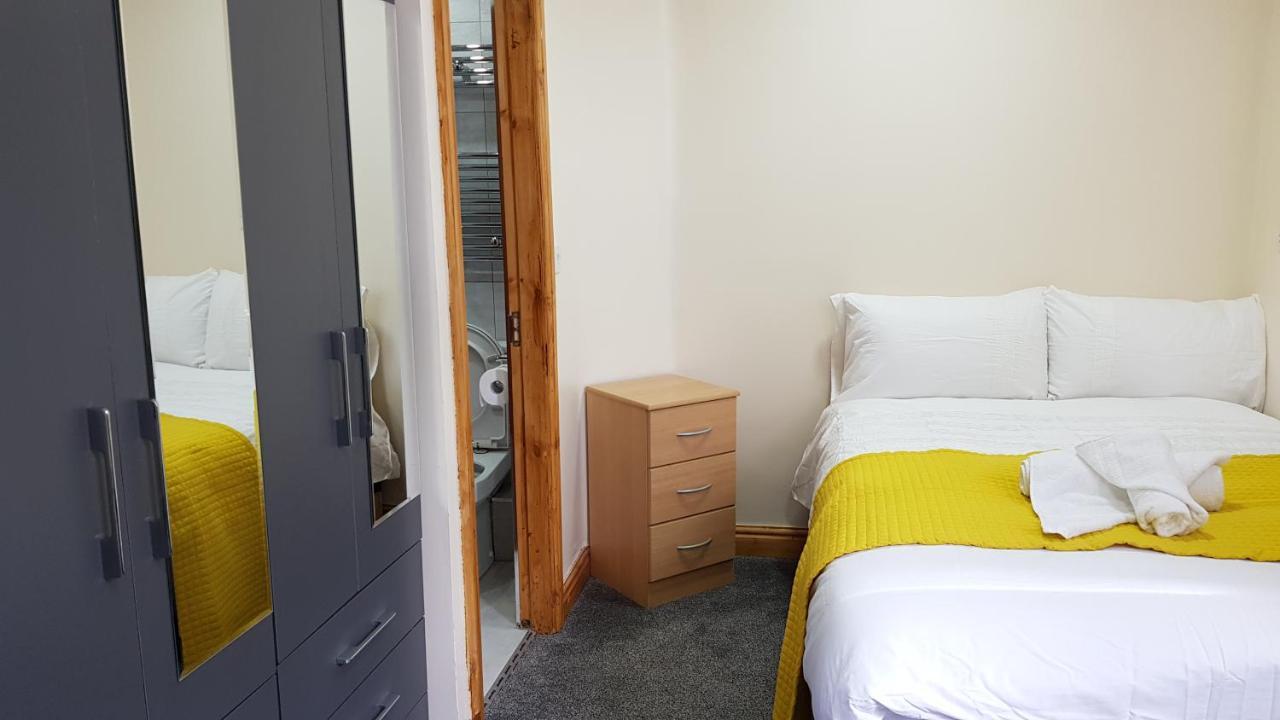 Double Ensuite Rooms Near City Centre バーミンガム エクステリア 写真