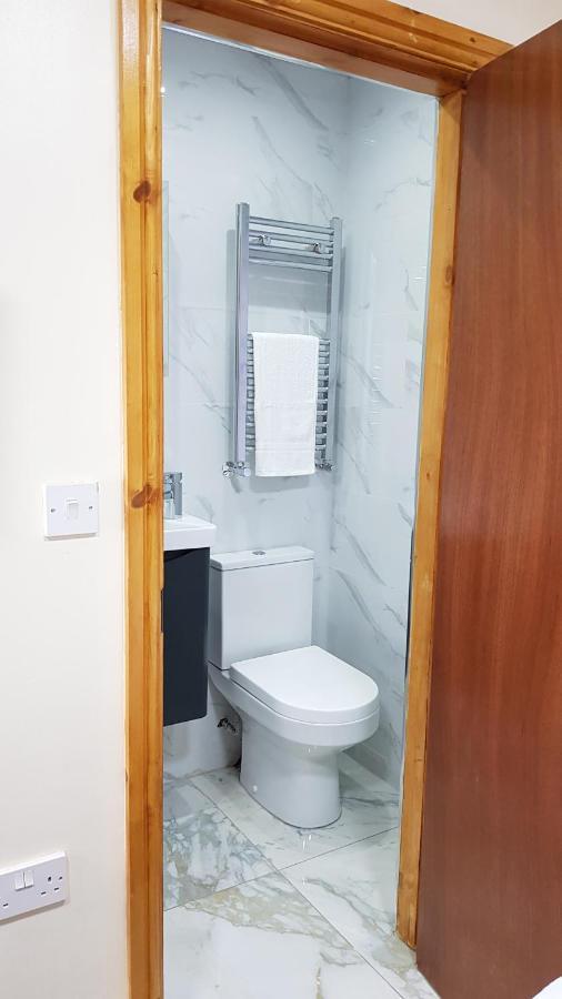 Double Ensuite Rooms Near City Centre バーミンガム エクステリア 写真