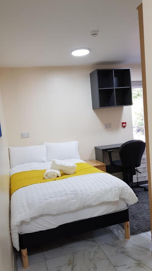 Double Ensuite Rooms Near City Centre バーミンガム エクステリア 写真