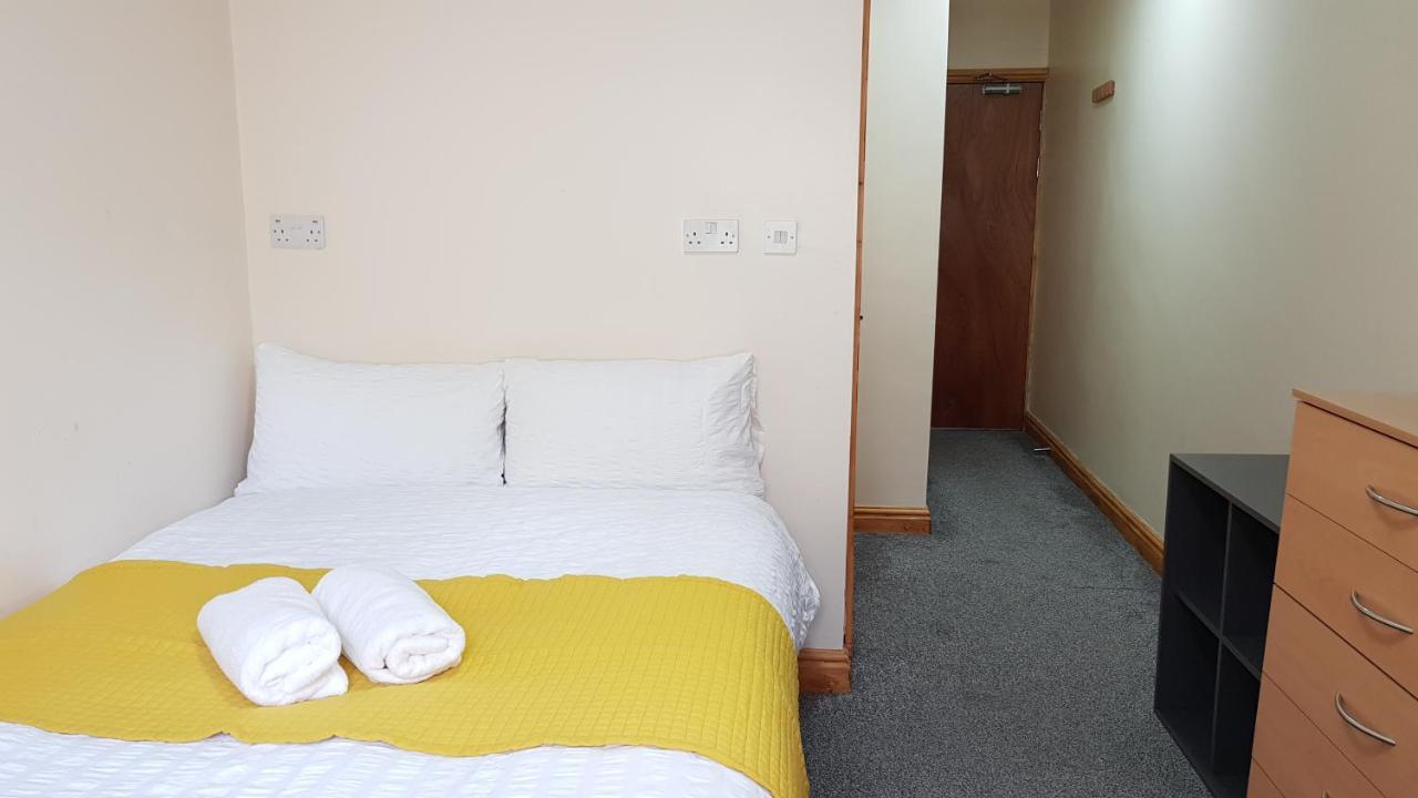 Double Ensuite Rooms Near City Centre バーミンガム エクステリア 写真